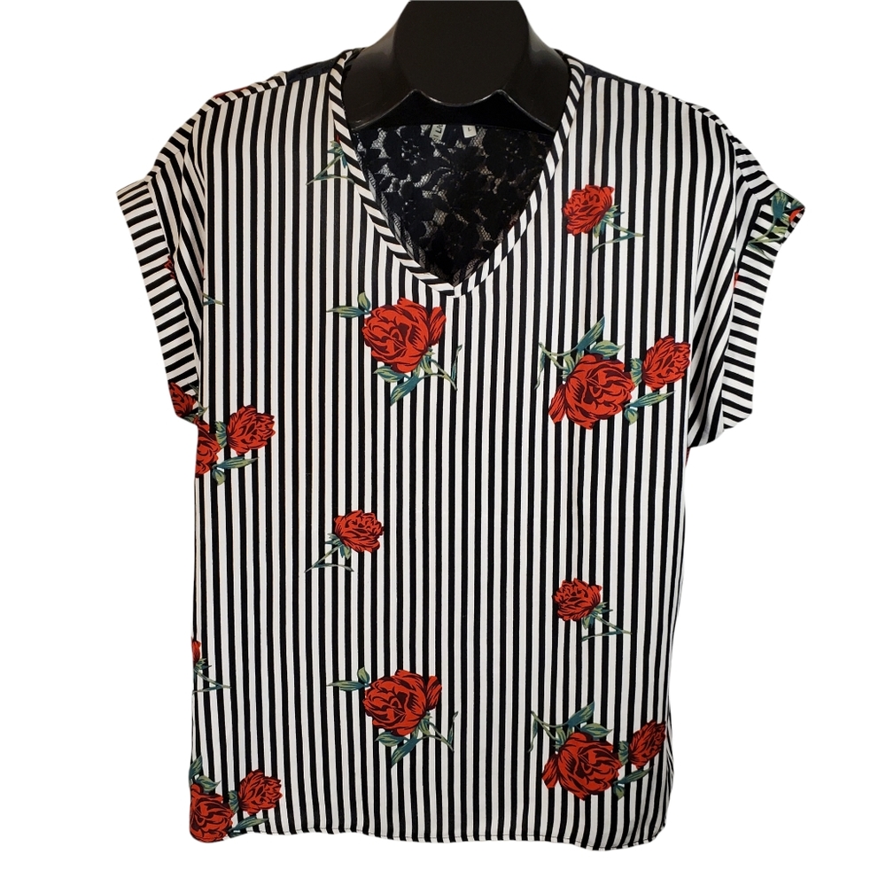 I Live 4 Truth Womens Short Sleeve Top Size Large White Black Red Roses EUC